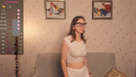 Snapshot of cutefluffy chatting on 11/09/25, 07:45 Melisa online show from 11/09/25, 07:45