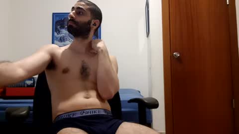 Snapshot of cuteguy52 chatting on 06/16/26, 10:45 cuteguy52 online show from 06/16/26, 10:45