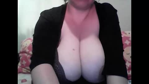 Snapshot of cutejessytom chatting on 02/25/25, 03:05 Jessy online show from 02/25/25, 03:05