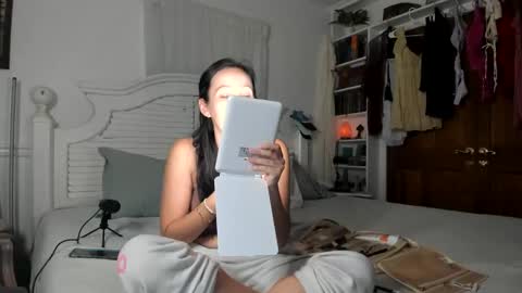 Cutelittlemama0418 Lola online show from 09/11/25, 10:48