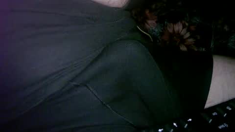 Snapshot of cuteman88 chatting on 10/02/25, 06:37 Cuteman online show from 10/02/25, 06:37