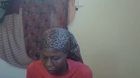 cutemir online show from 10/18/25, 04:37