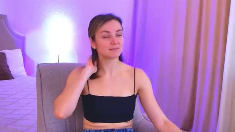 Snapshot of cutemirage chatting on 03/17/26, 02:53 cutemirage online show from 03/17/26, 02:53