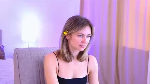 Snapshot of cutemirage chatting on 03/22/26, 02:20 cutemirage online show from 03/22/26, 02:20