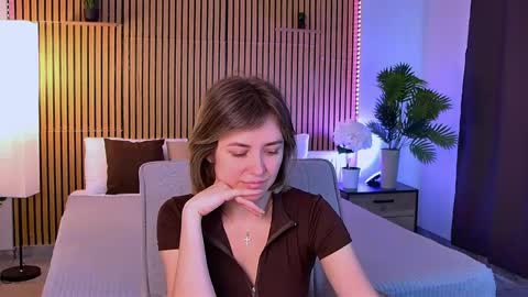 Snapshot of cutemirage chatting on 04/14/26, 02:56 cutemirage online show from 04/14/26, 02:56