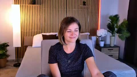cutemirage online show from 05/24/26, 02:44