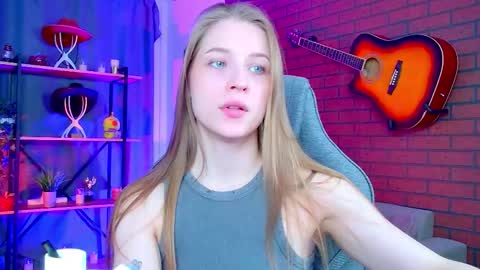 Rina online show from 03/06/26, 08:44