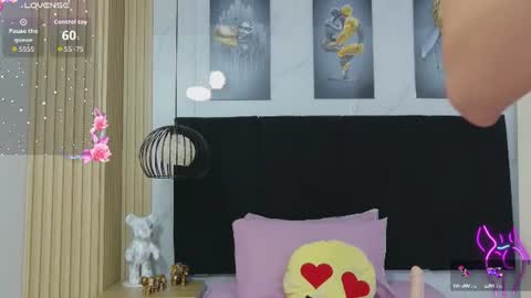 Snapshot of cutepetitee chatting on 07/15/26, 12:43 cutepetitee online show from 07/15/26, 12:43