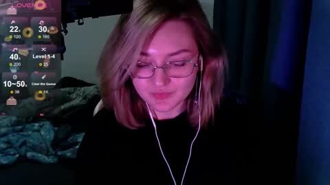 cutepie33 online show from 09/17/25, 02:19