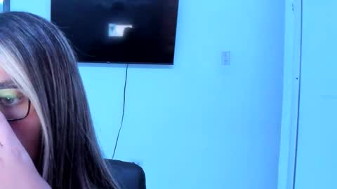 Snapshot of cutesamantha_ chatting on 06/09/26, 11:27 cutesamantha_ online show from 06/09/26, 11:27