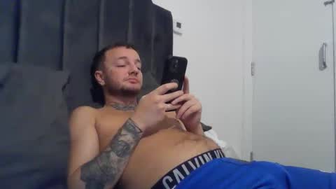 cutescottishlad online show from 09/28/25, 08:58