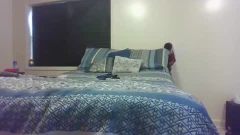 mary mack online show from 10/20/25, 02:39