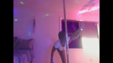 mary mack online show from 12/22/25, 04:59