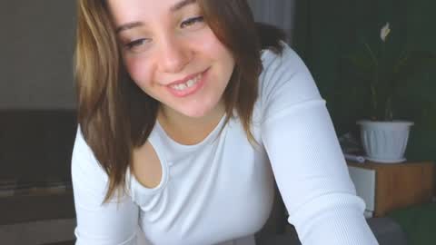 Snapshot of cutesmile_sharon chatting on 01/11/25, 02:09 cutesmile sharon online show from 01/11/25, 02:09