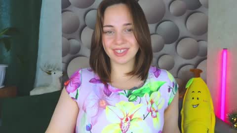 Snapshot of cutesmile_sharon chatting on 01/14/25, 05:19 cutesmile sharon online show from 01/14/25, 05:19