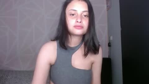 Snapshot of cutesophia11 chatting on 01/02/25, 06:18 sophia online show from 01/02/25, 06:18