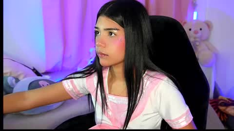  - independent model online show from 01/17/26, 01:54