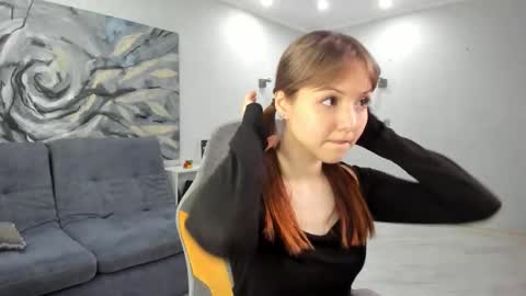 Snapshot of cutetous chatting on 09/15/25, 02:17 Julia online show from 09/15/25, 02:17