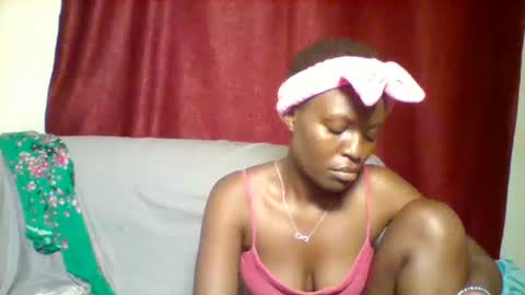 Snapshot of cutey_lunar chatting on 01/28/25, 07:32 cutey_lunar online show from 01/28/25, 07:32