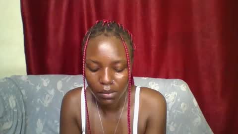 Snapshot of cutey_lunar chatting on 02/20/25, 05:12 cutey_lunar online show from 02/20/25, 05:12