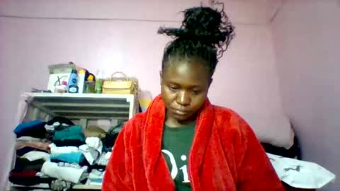 cutezola online show from 09/21/25, 03:30