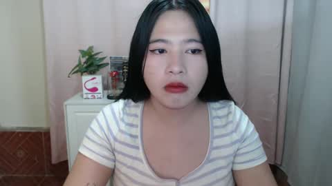 cutie_asianwoman online show from 12/18/24, 06:35