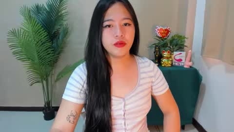 cutie_asianwoman online show from 09/15/25, 06:57