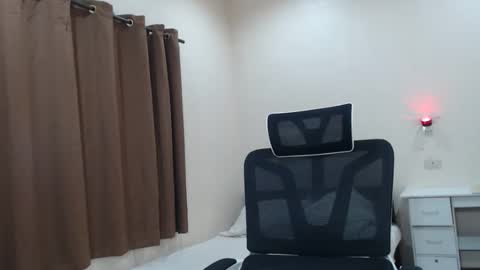 Neil Taylor online show from 11/02/25, 02:14