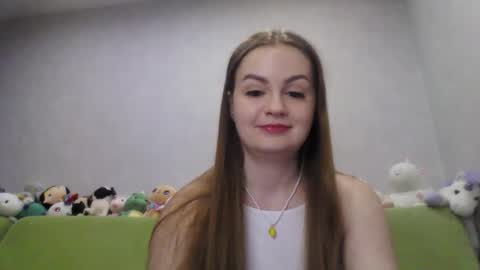 Snapshot of cutie_klo_ chatting on 04/04/26, 12:09 Chloe online show from 04/04/26, 12:09