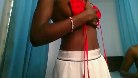 Snapshot of cutie_liqy chatting on 03/29/26, 11:43 Liqy online show from 03/29/26, 11:43