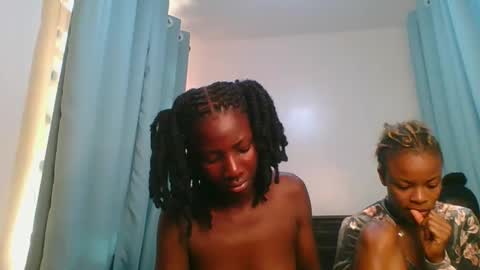 Snapshot of cutie_liqy chatting on 04/01/26, 01:41 Liqy online show from 04/01/26, 01:41