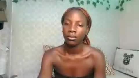 Snapshot of cutie_liqy chatting on 06/13/26, 08:12 Liqy online show from 06/13/26, 08:12