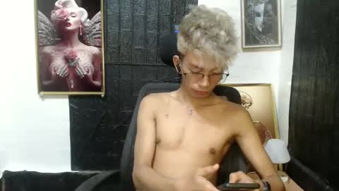 cutie_mico online show from 02/18/25, 08:59