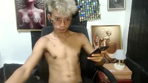 cutie_mico online show from 02/20/25, 10:59