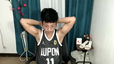 Snapshot of cutie_mico chatting on 03/14/26, 11:04 cutie_mico online show from 03/14/26, 11:04