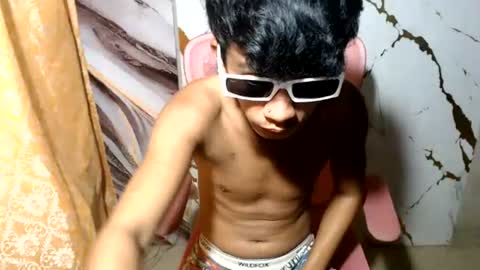 Snapshot of cutie_mico chatting on 07/15/26, 04:23 cutie_mico online show from 07/15/26, 04:23