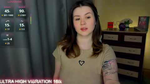 Snapshot of cutie_mili chatting on 06/29/26, 01:00 mili online show from 06/29/26, 01:00