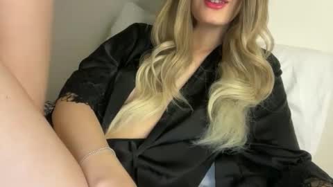 Snapshot of cutie_n111 chatting on 04/07/26, 05:19 Call me cutie online show from 04/07/26, 05:19