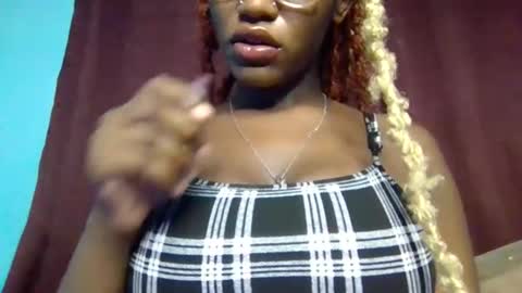 Snapshot of cutie_pumpkin_ chatting on 05/01/26, 07:57 CUTIE online show from 05/01/26, 07:57