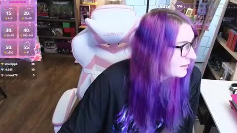 Snapshot of cutie_velvette chatting on 03/25/26, 04:13 Cutie Velvette online show from 03/25/26, 04:13