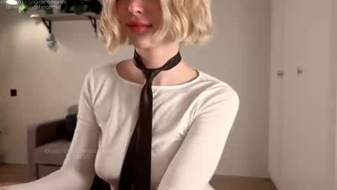 E online show from 11/05/25, 04:29