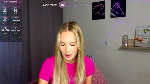 cutiefull_lion online show from 10/08/25, 05:27