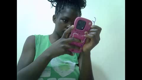 Snapshot of cutiehanish4 chatting on 03/13/26, 10:22 cutiehanish4 online show from 03/13/26, 10:22