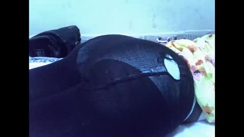 Snapshot of cutiehanish4 chatting on 04/12/26, 01:27 cutiehanish4 online show from 04/12/26, 01:27