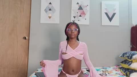 Kiara  online show from 02/24/26, 07:45