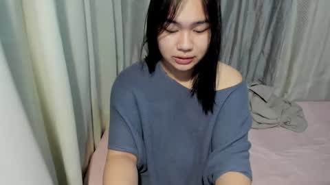 Snapshot of cutielorie19 chatting on 11/23/25, 06:24 riri online show from 11/23/25, 06:24