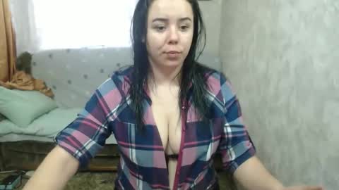 Snapshot of cutiemarine chatting on 05/01/26, 11:04 cutiemarine online show from 05/01/26, 11:04