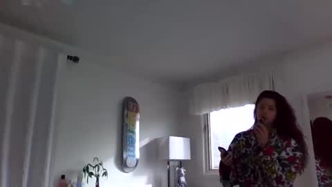 Snapshot of cutieoggg420 chatting on 12/03/24, 04:17 Cutieoggg420 online show from 12/03/24, 04:17