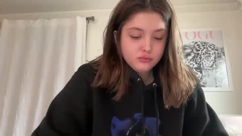 Snapshot of cutieoggg420 chatting on 02/20/26, 07:36 Cutieoggg420 online show from 02/20/26, 07:36