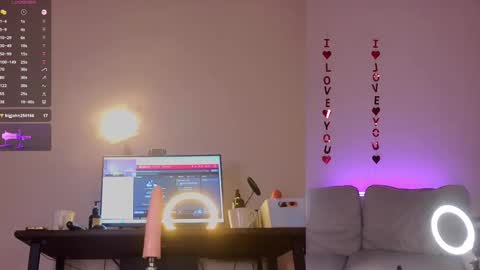 Ann online show from 03/11/25, 07:58